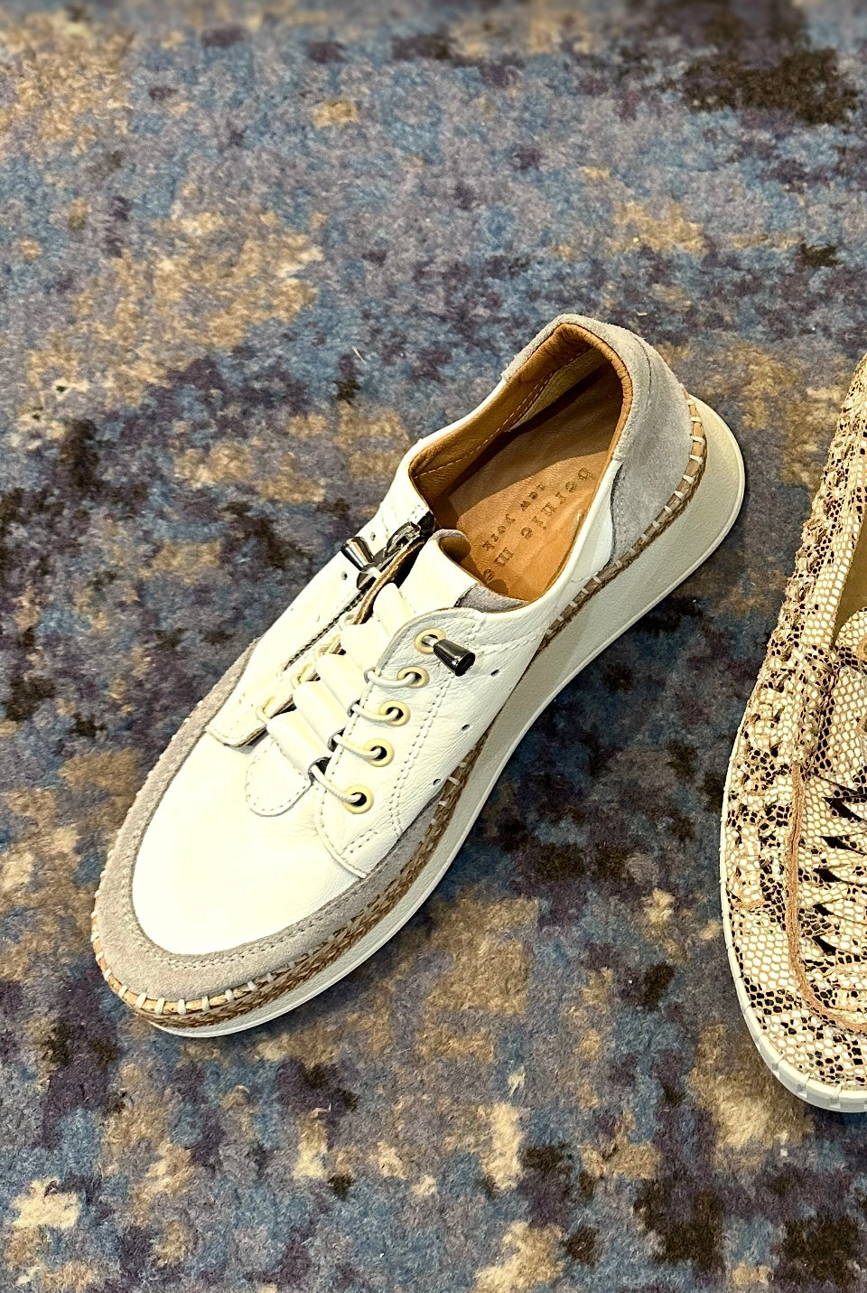 BM DS 364 Sneak