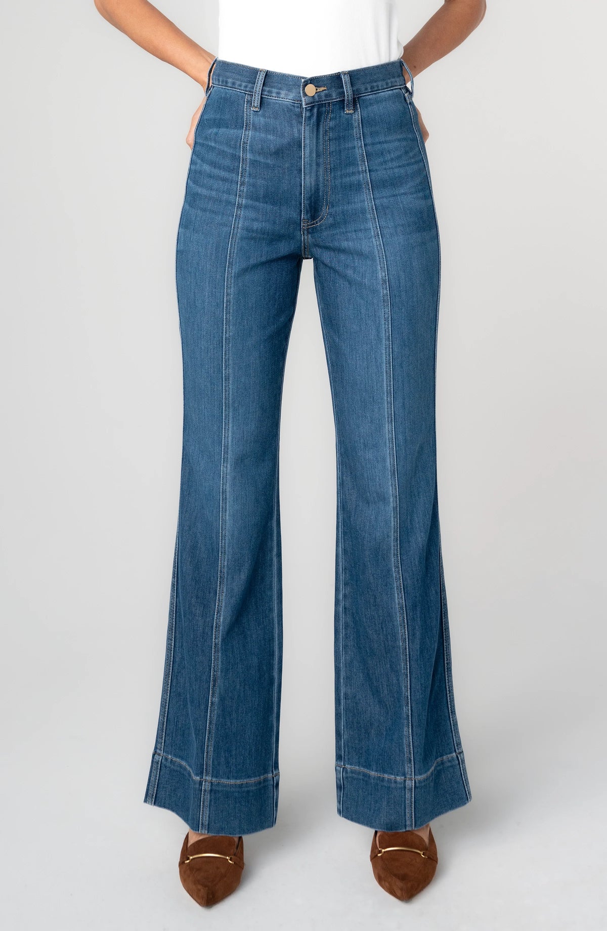 LP Relaxed HR Seamed Bootcut 30" ins